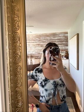 Garage Black & White Tie-Dye Front Tie Ribbed Crop Top